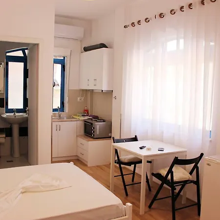 Hercules House 3* Sarandë