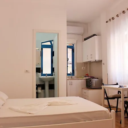 Hercules House Sarandë