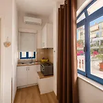 Guest house Hercules House 3*
