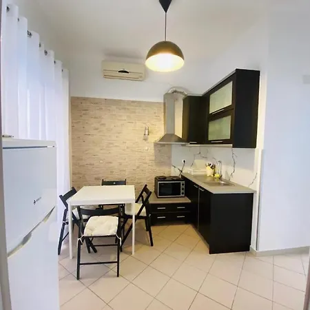 Gasthuis Hercules House Sarandë